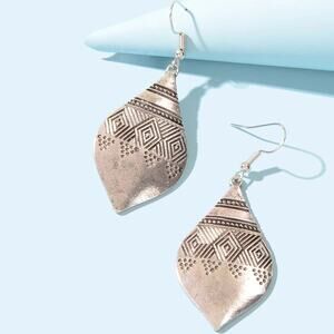 NWT BOHO Aztec dangle drop earrings